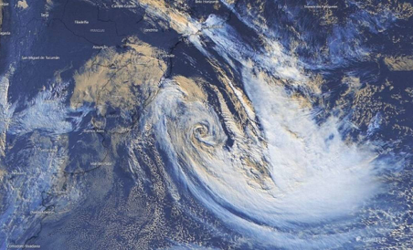Dias depois que chamado ciclone bomba atingiu estados do sul do país, especialistas alertam para a possibilidade de um segundo fenômeno, (Foto: Reprodução/Felipe Demartini)