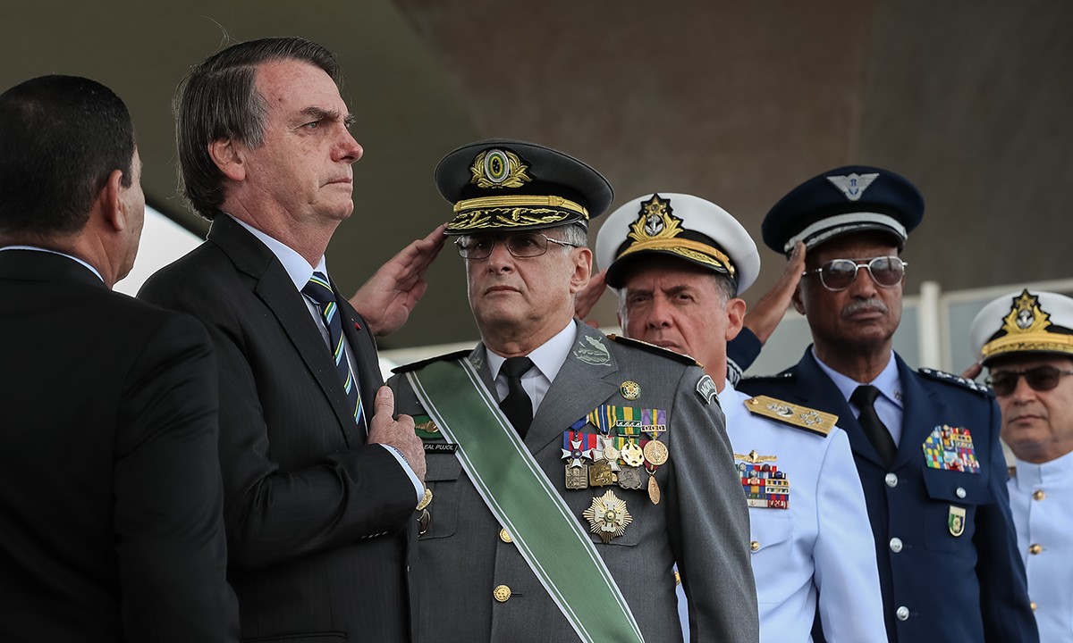 Governo amplia em R$ 2,2 bi estimativa de orçamento para a Defesa