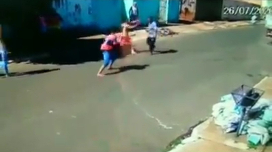 Um jovem morreu após ser esfaqueado durante uma briga entre vizinhos na cidade de Rio Verde, na região Sudoeste do Estado. (Foto: reprodução)