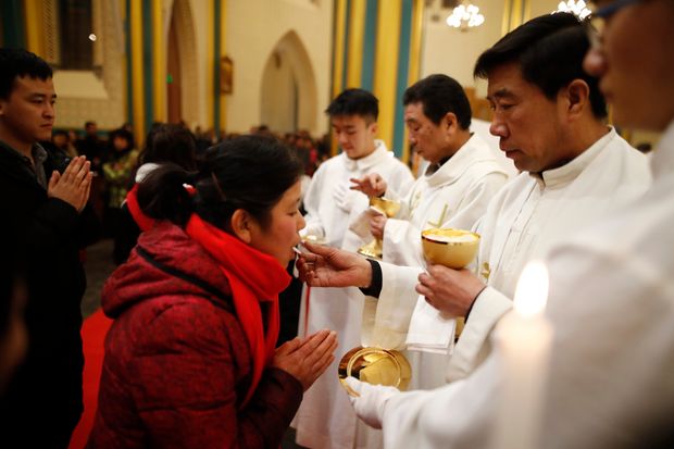 Governo determinou a perseguição a católicos, segundo a rede CBS (Foto: Wall Street Journal)