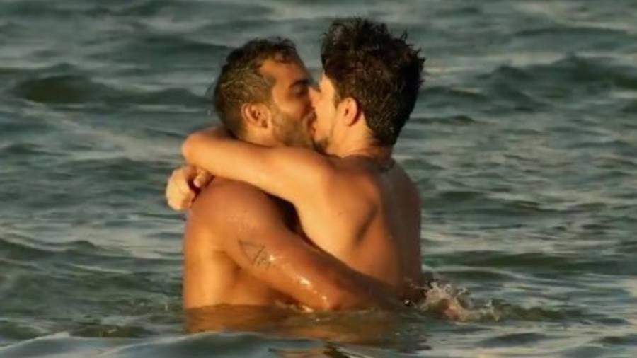 MTV não exibe cenas de sexo gay em 'De Férias com o Ex' e irrita internautas