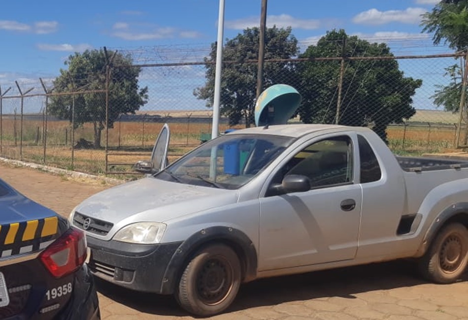 Carro clonado usado pela prefeitura de Formosa é apreendido na BR 020