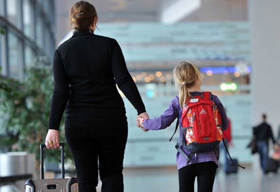 Confira as regras para autorização de viagem de menores de 16 anos