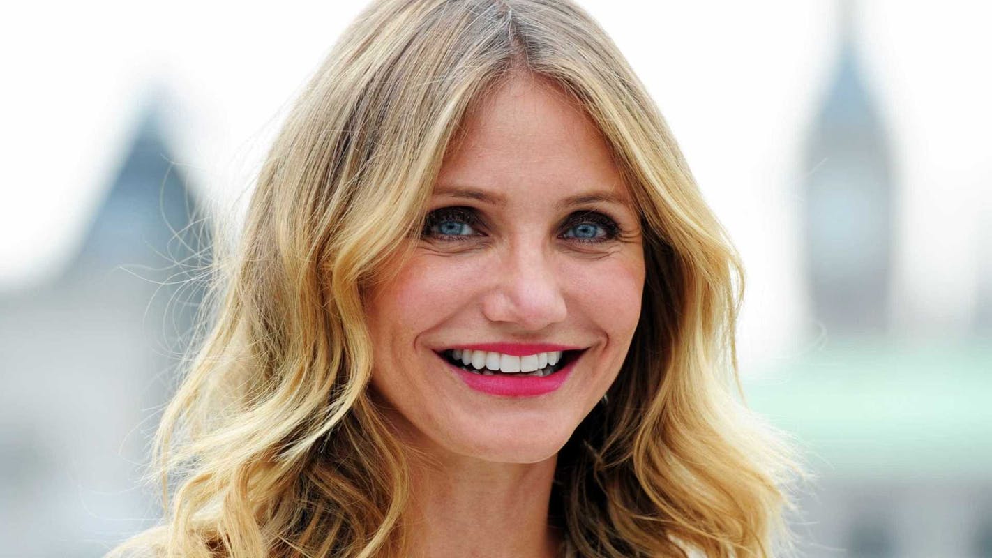 Atriz precisou transportar uma mala de Paris para Marrocos sem saber o que tinha dentro. Cameron Diaz diz que pode ter sido mula de drogas