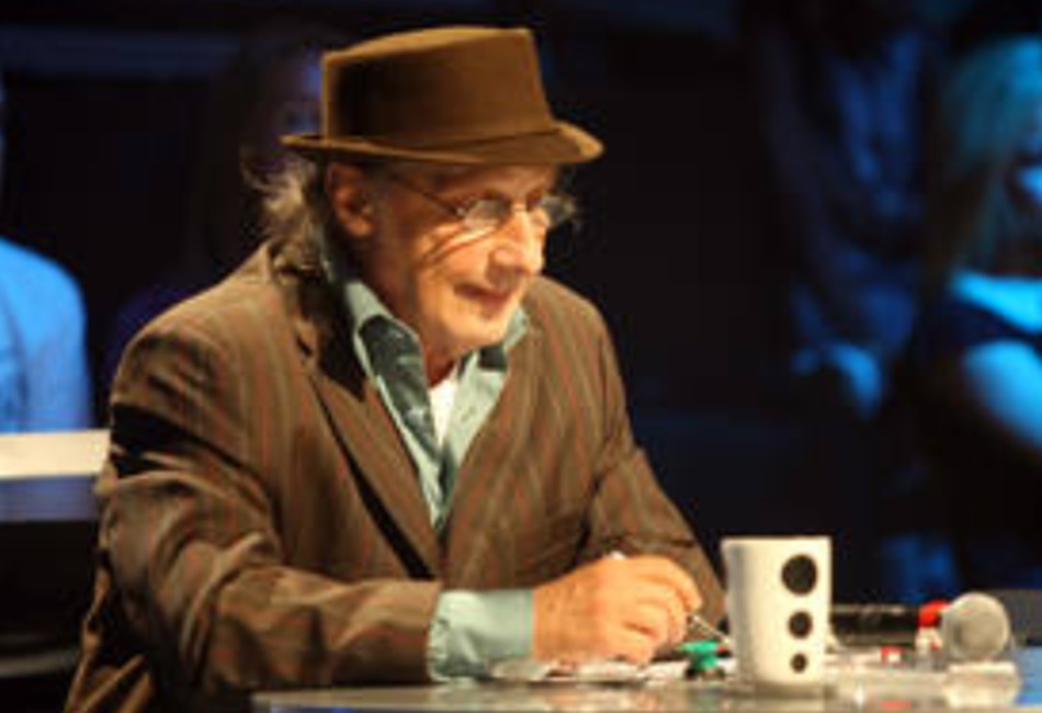Produtor musical Arnaldo Saccomani morre aos 71 anos