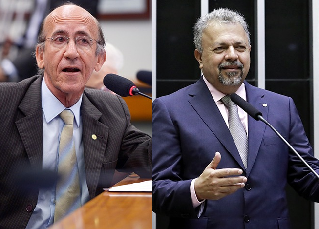 Deputados goianos veem Bolsonaro refém do Centrão na troca de líder