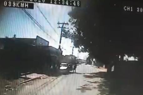 Vídeo mostra momento que criança de 5 anos foi atropelada