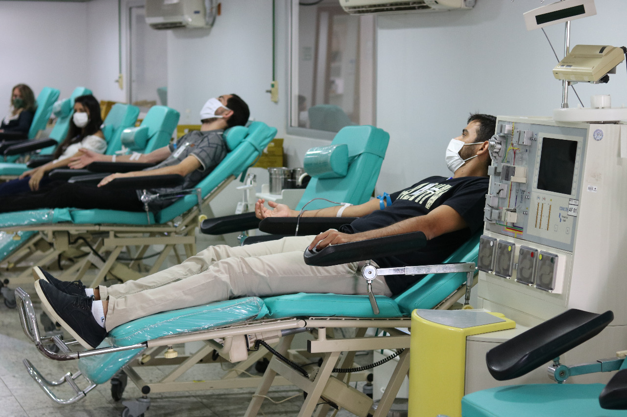 Doadores no banco de sangue do Hospital Araújo Jorge (Foto: divulgação/ACCG)