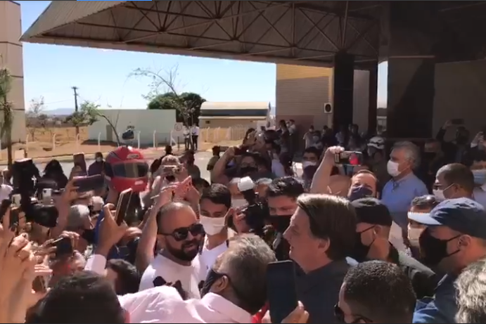 Sem Máscara, Bolsonaro Participa De Inauguração De Usina Solar Em ...