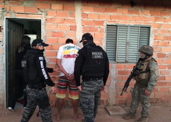 Polícia prende suspeito de praticar estupros (Foto: Polícia Militar)