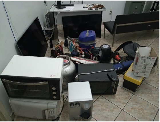 Em Goianápolis, policiais prendem homem suspeito de roubar várias casas