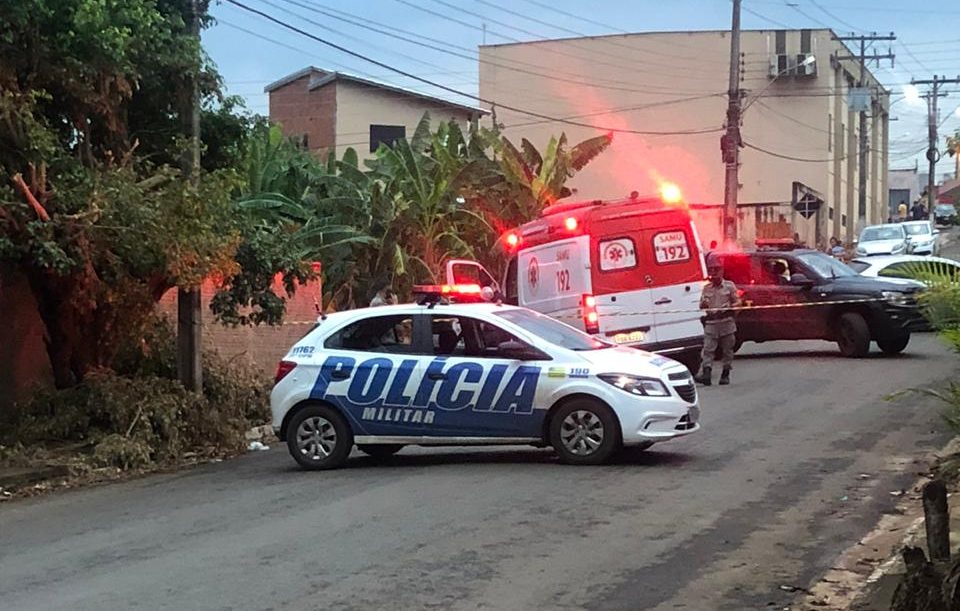 Homem ameaça matar jovem por dívida de drogas e é morto pelo pai do rapaz em Rio Quente (GO)