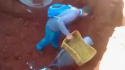 Em Goiânia, motociclista cai em buraco gigante de obra