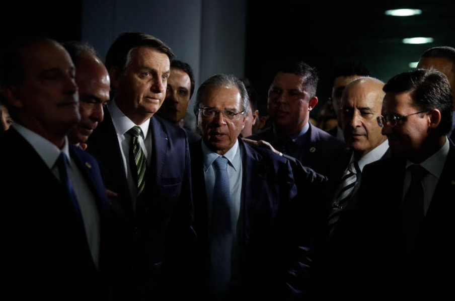 Bolsonaro e aliados (Foto: Pedro Ladeira/Folhapress)