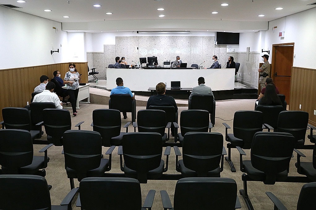 Conselho autoriza o TJGO a regulamentar a volta dos júris presenciais