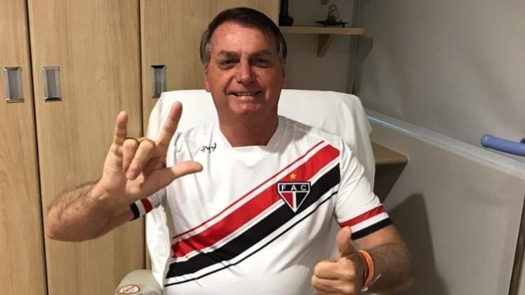 Bolsonaro tem alta hospitalar e volta ao trabalho na segunda-feira (28)