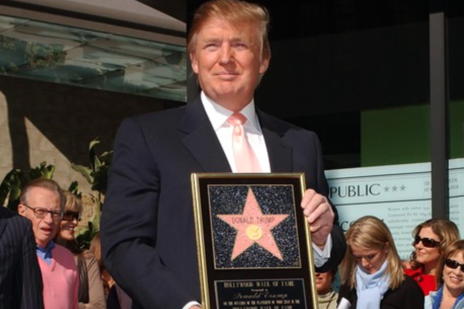 Trump e a sua estrela na calçada da fama (Foto: Divulgação)