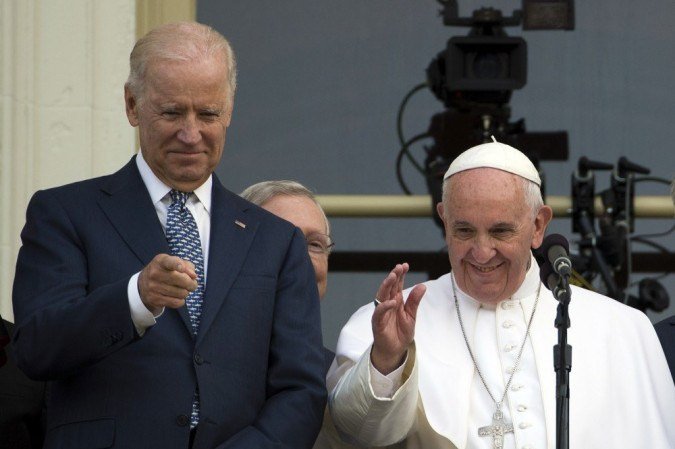 Papa Francisco parabeniza presidente eleito Joe Biden