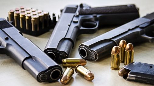 Planalto divulga decreto para armas de fogo; regras Decreto endurece a compra e uso das armas e restringe funcionamento dos clubes de tiro