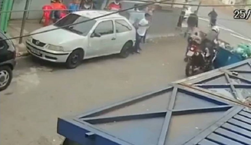 Polícia prende suspeito de ter arremessado caçamba de lixo para impedir perseguição