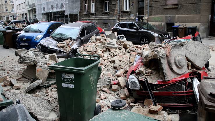 Imagens do terremoto na Croácia (Foto: Reprodução)