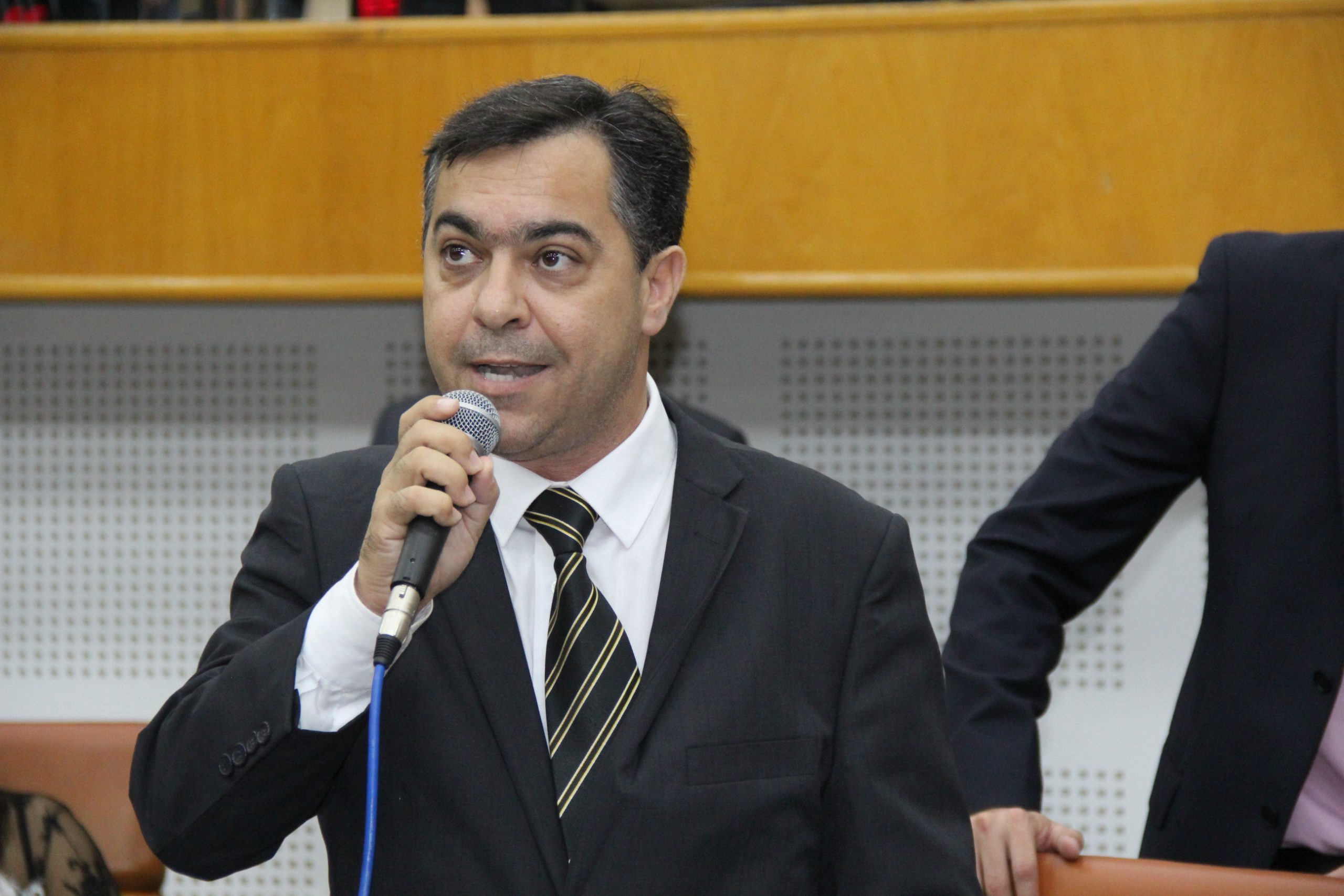 Estranhamento entre vereador Kleybe e prefeito Rogério persiste