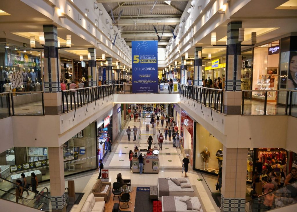 A Justiça de Goiás condenou o Buriti Shopping e a loja de departamentos C&A a pagarem R$ 50 mil a um cliente vítima de agressão e racismo. (Foto: Jucimar de Sousa/Mais Goiás)