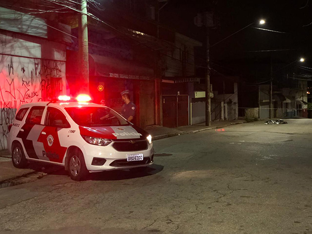 Dono de pizzaria reage a tentativa de assalto e mata dois suspeitos em São Paulo. (Foto: Igor Calian/Band TV)