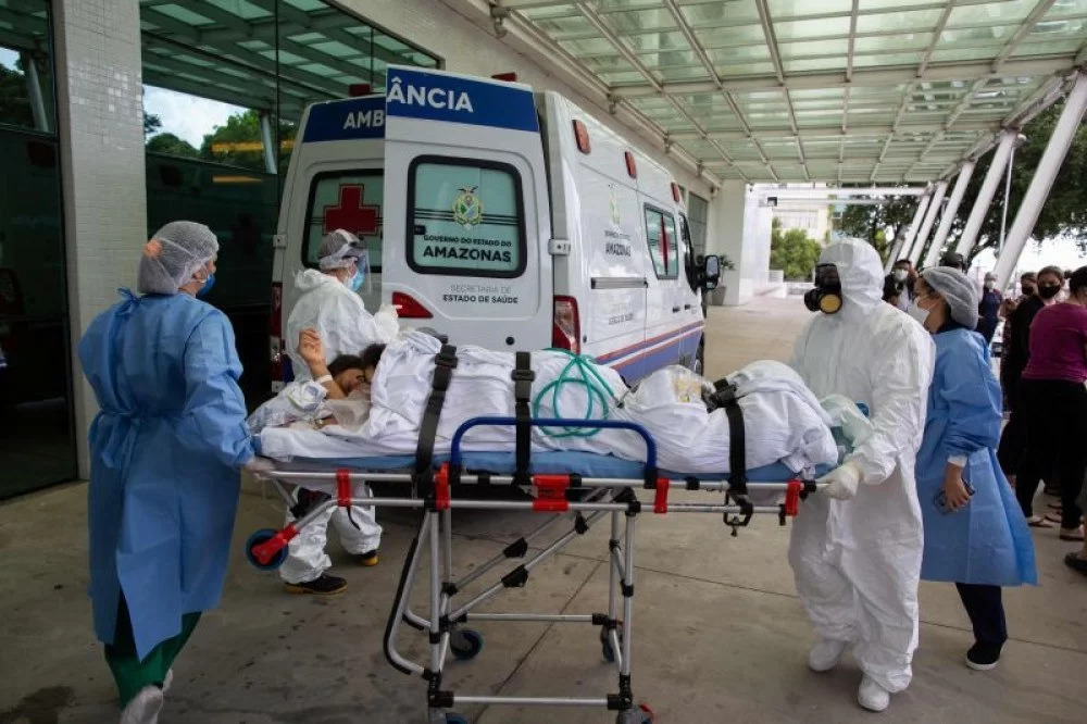 Hospital de Manaus confirma 4 vítimas e nega morte de ala inteira