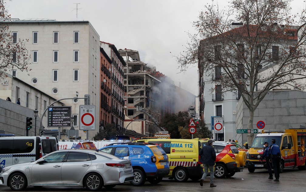 Explosão em prédio de Madri (Foto: Susana Vera/Reuters)