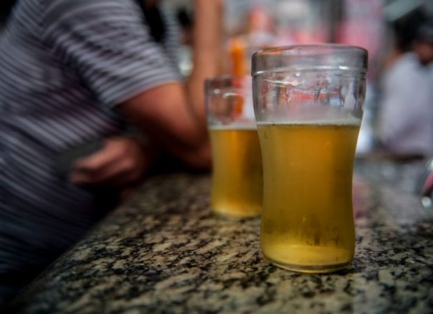 A partir de quinta-feira (28), bares e restaurantes de Goiânia terão de fechar as portas às 23h. (Foto: reprodução)