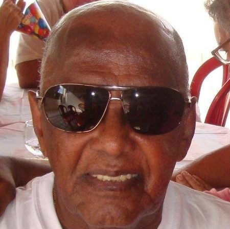 Um médico de 95 anos morreu na madrugada de hoje, dia do início da campanha de vacinação contra a covid-19 na cidade de Mutuípe, na Bahia. (Foto: reprodução)