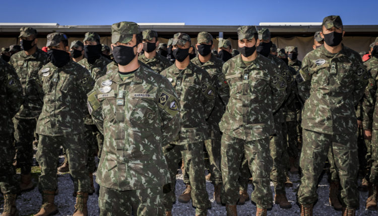 Exército ameaça punir militar que comemorar aniversário do golpe decisão do Ministério da Defesa de evitar crises com o Palácio do Planalto