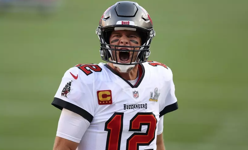 Brady brilha e leva Tampa Bay Buccaneers ao título da NFL