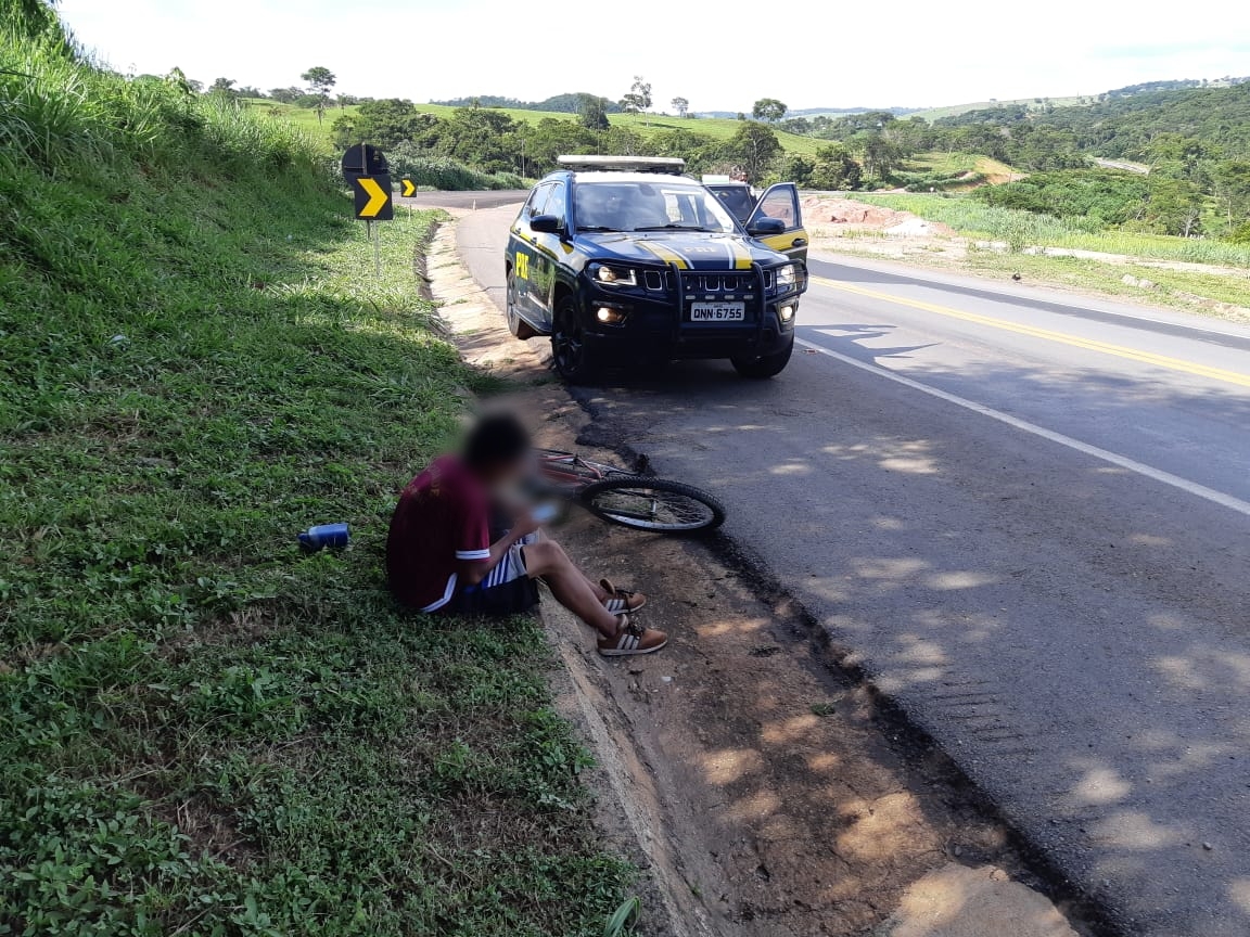 Polícia encontra em Goiás, jovem que saiu de Minas de bicicleta para encontrar garota no Maranhão