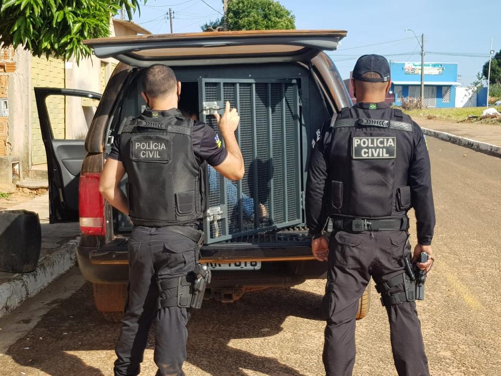 Polícia Civil prende dois suspeitos de matar homem com golpes de espada em Santa Rita do Araguaia - goiás
