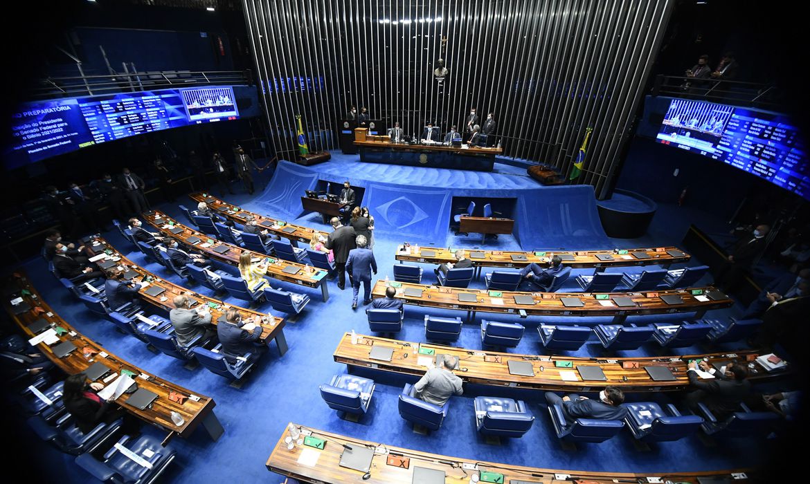 Congresso promulga PEC dos Precatórios sob protestos de senadores contrários a fatiamento