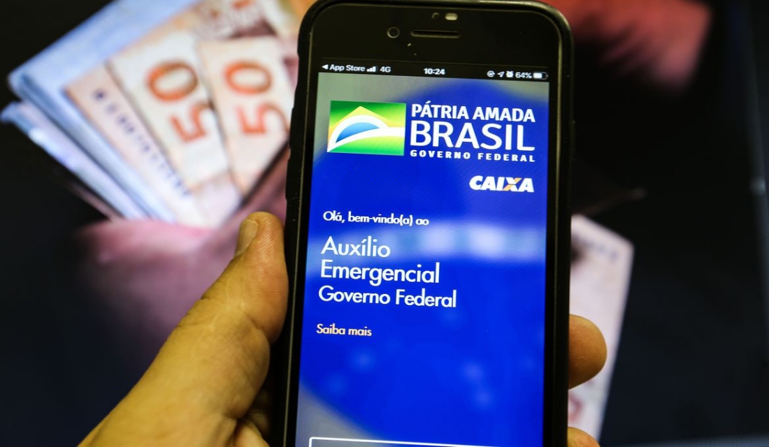 Saque do auxílio emergencial (Marcello Casal Jr/Agência Brasil)