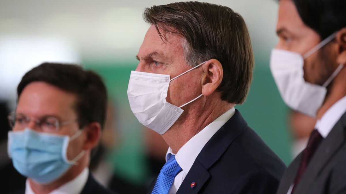 Enfermeira diz à PF que emprestou senha para chefe excluir registros de vacina de Bolsonaro secretário presidente