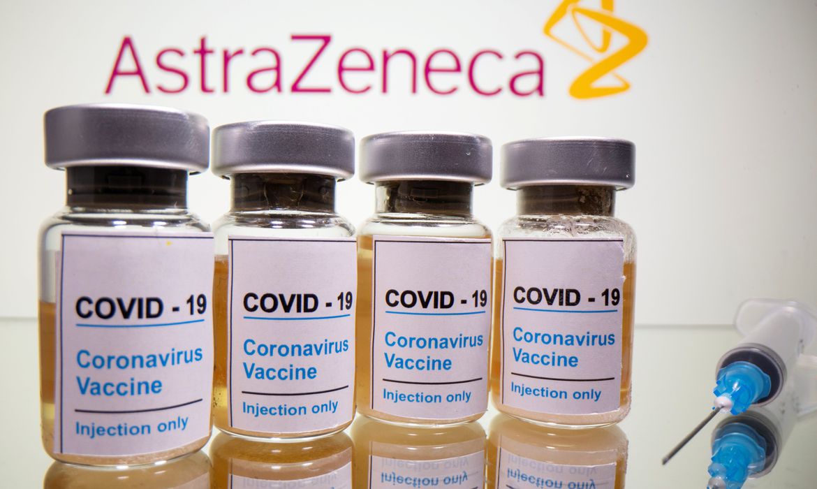 Brasil recebe 5,9 milhões de doses da vacina de Oxford neste sábado União Europeia entra com processo contra AstraZeneca por atraso de entrega de vacinas (Foto: reprodução/Agência Brasil)