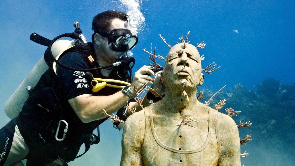 Jason deCaires Taylor obras subaquáticas Cultura Inglesa Festiva