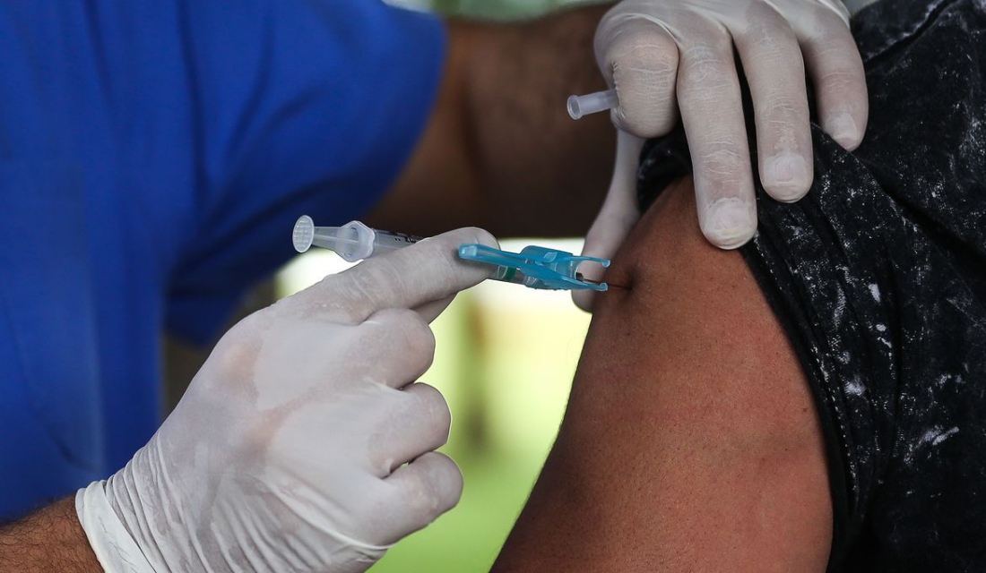 Anápolis começa a vacinar idosos com 63 anos contra Covid