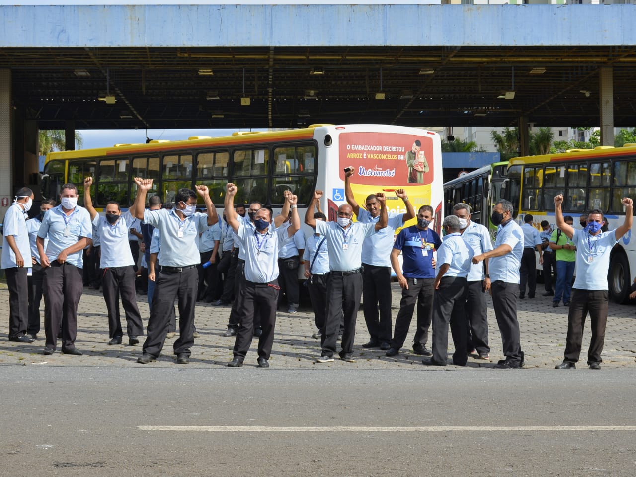 Ao todo, 21 motoristas já morreram por Covid-19. Greve é pressão para exigir vacina (Foto: Jucimar de Sousa/Mais Goiás)