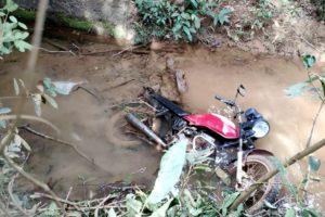 Motociclista morre ao cair de ponte sem proteção na GO-184, em Caiapônia