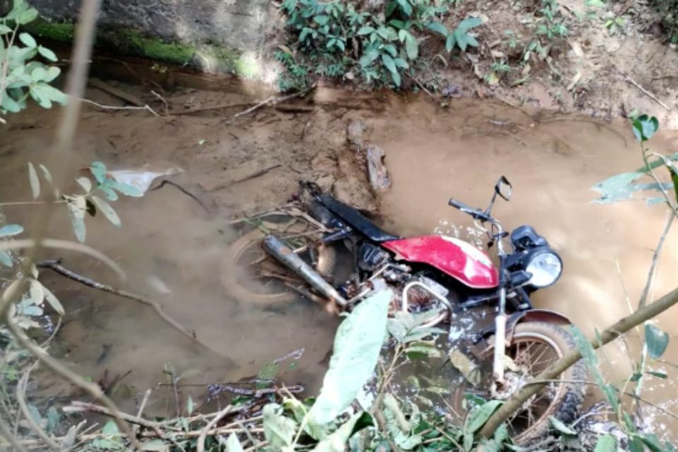 Motociclista morre ao cair de ponte sem proteção na GO-184, em Caiapônia