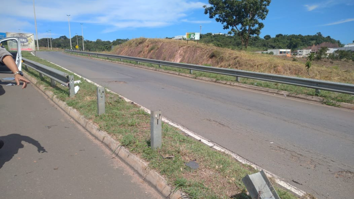 Preso suspeito de furtar defensas metálicas na saída da GO-403, em Goiânia