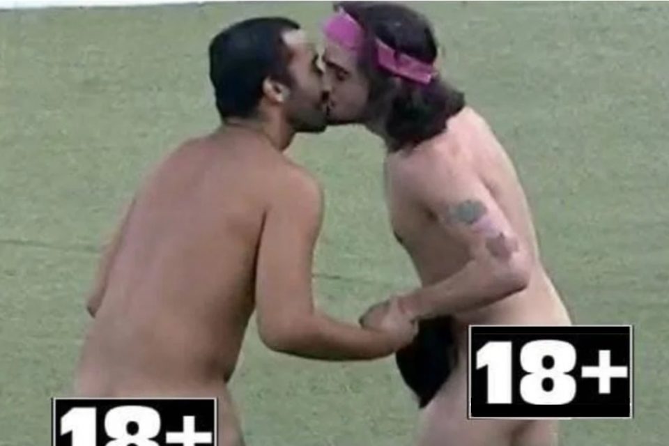 BBB 21: Tiago Leifert é censurado por vídeo de Gil e Fiuk nus e Instagram se desculpa BBB 21: Gil e Fiuk se beijam e pulam pelados na piscina
