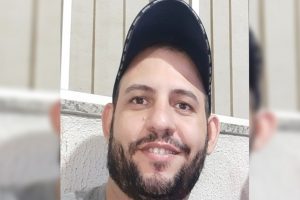 O corpo do técnico em Recursos Humanos (RH), Alexandre Santos Almeida, 36, foi localizado em um matagal próximo à BR-414, em Anápolis. (Foto: reprodução/redes sociais)