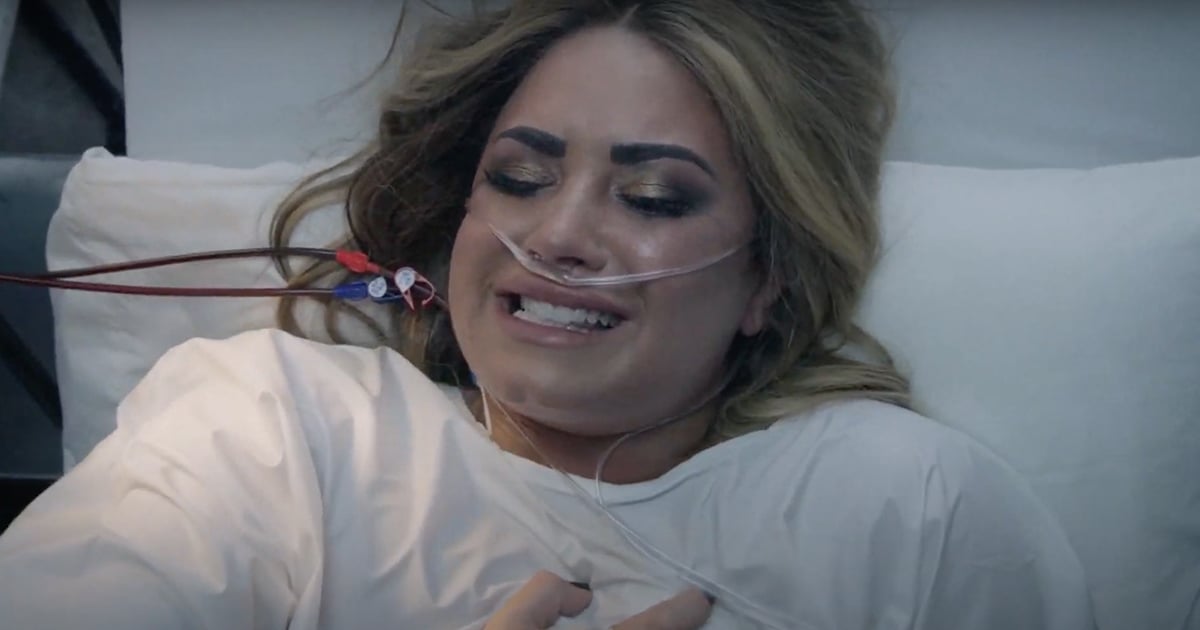 Demi Lovato recria noite de overdose no clipe de Dancing With The Devil