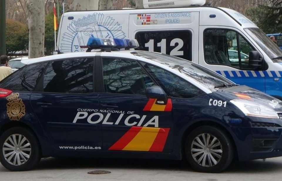 Homem é preso suspeito de infectar 22 pessoas com covid-19 na Espanha